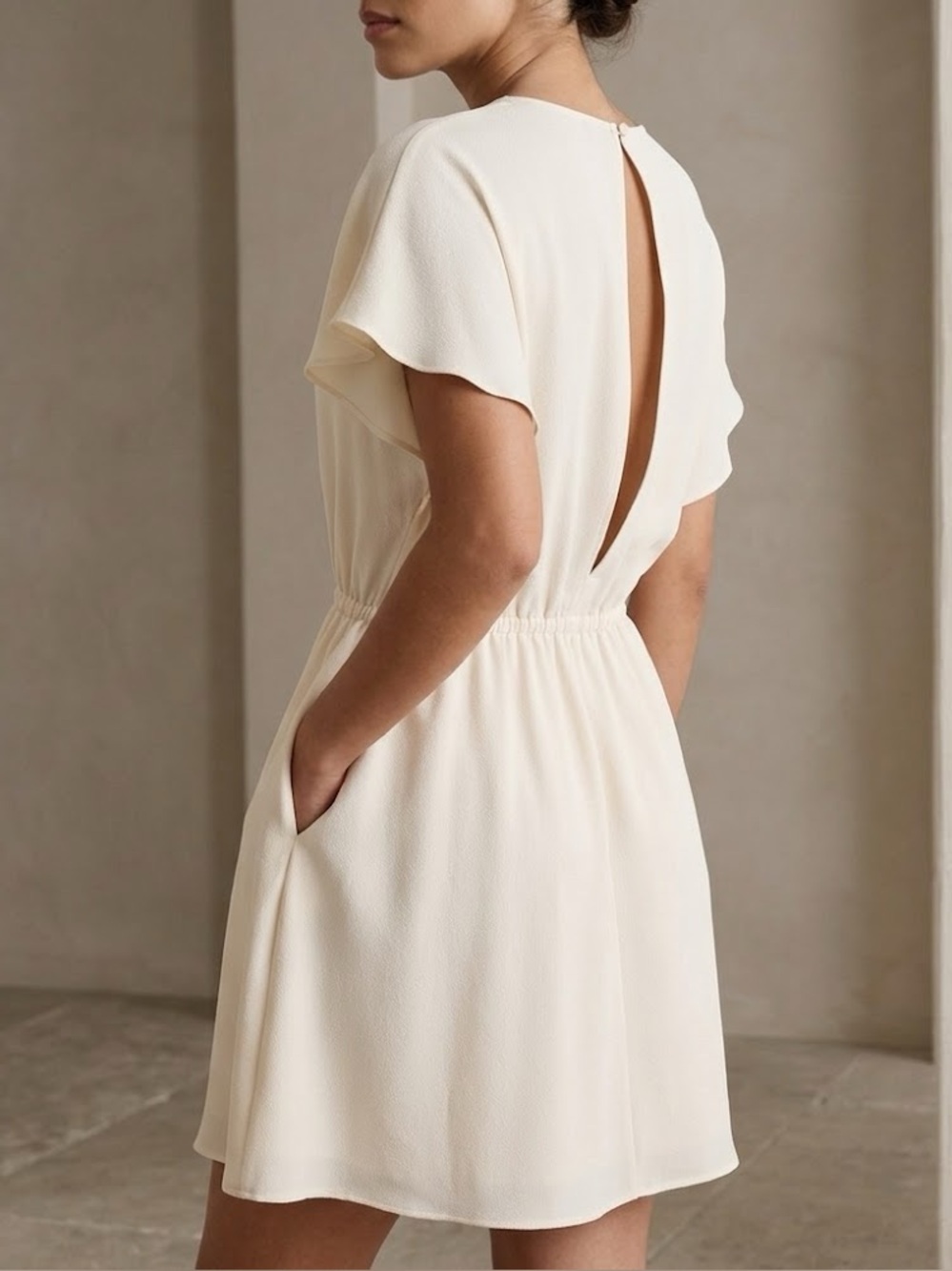 Aritzia Little Moon⎜COSMOS DRESS⎜ESPACE